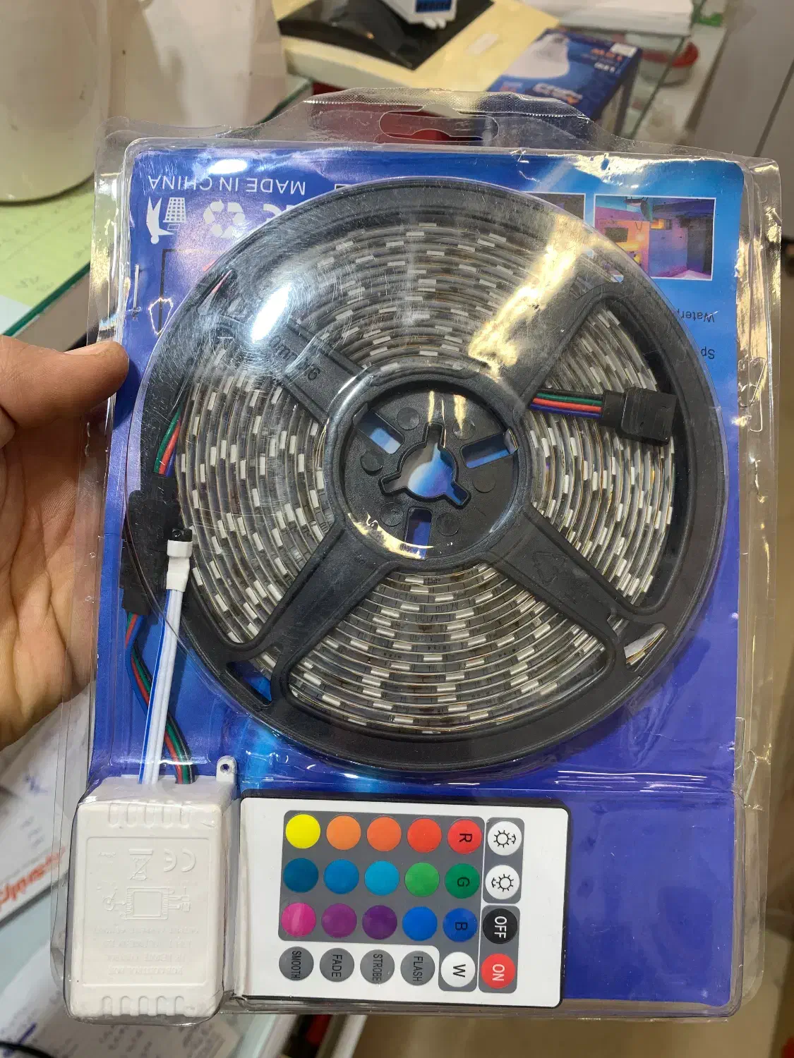 رسیه مولتی کار هفت رنگه پشت جسب دار|ریسه و چراغ تزئینی|قم, چهل درخت|دیوار