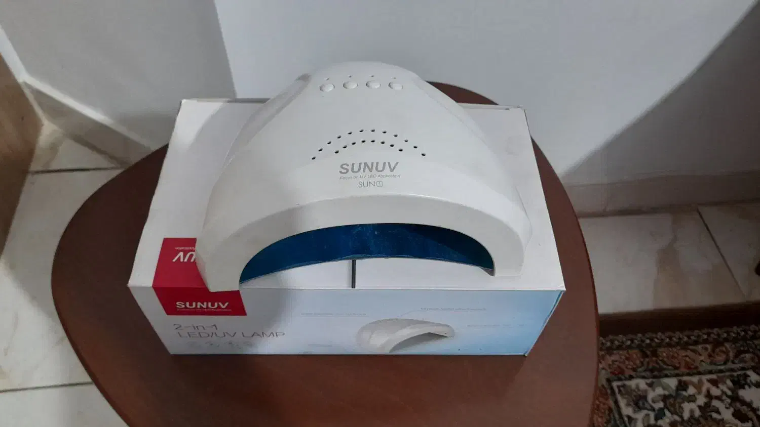 یووی|آرایشی، بهداشتی، درمانی|اندیشه, اندیشه فاز ۱|دیوار