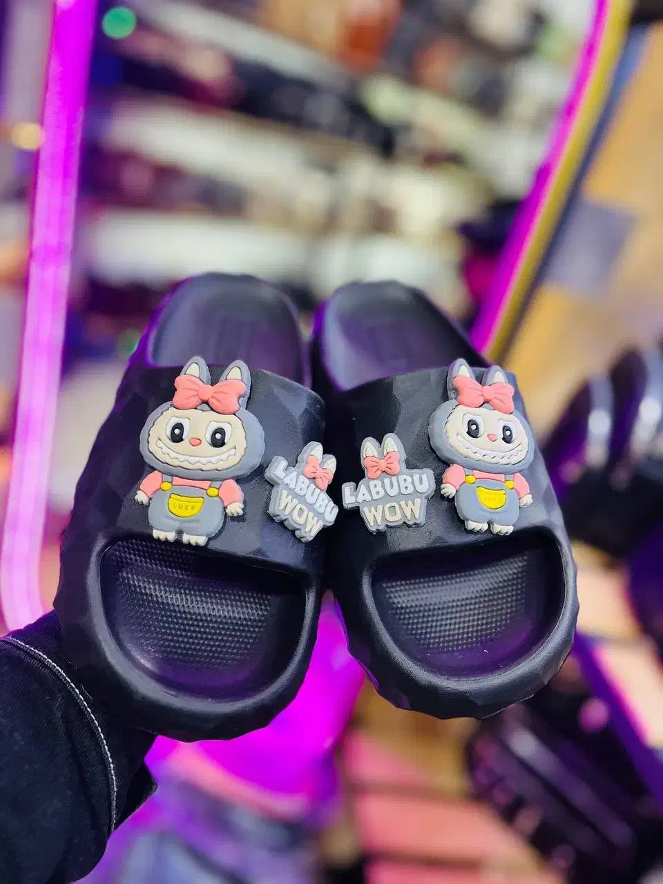 دمپایی فانتزی|کیف، کفش، کمربند|ساوه, |دیوار