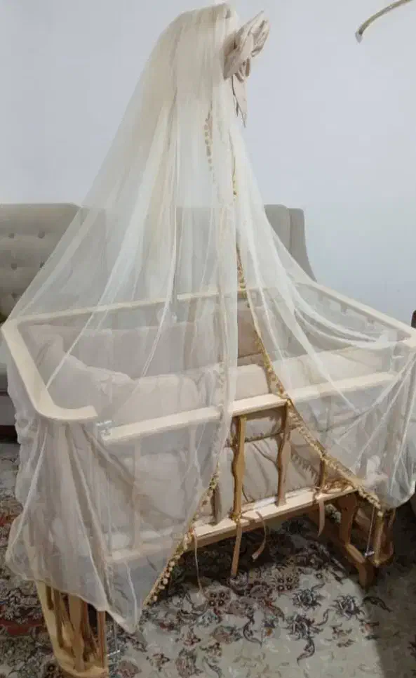 گهواره تخت کنار مادر|تخت و صندلی بچه|اهواز, کمپلو شمالی|دیوار