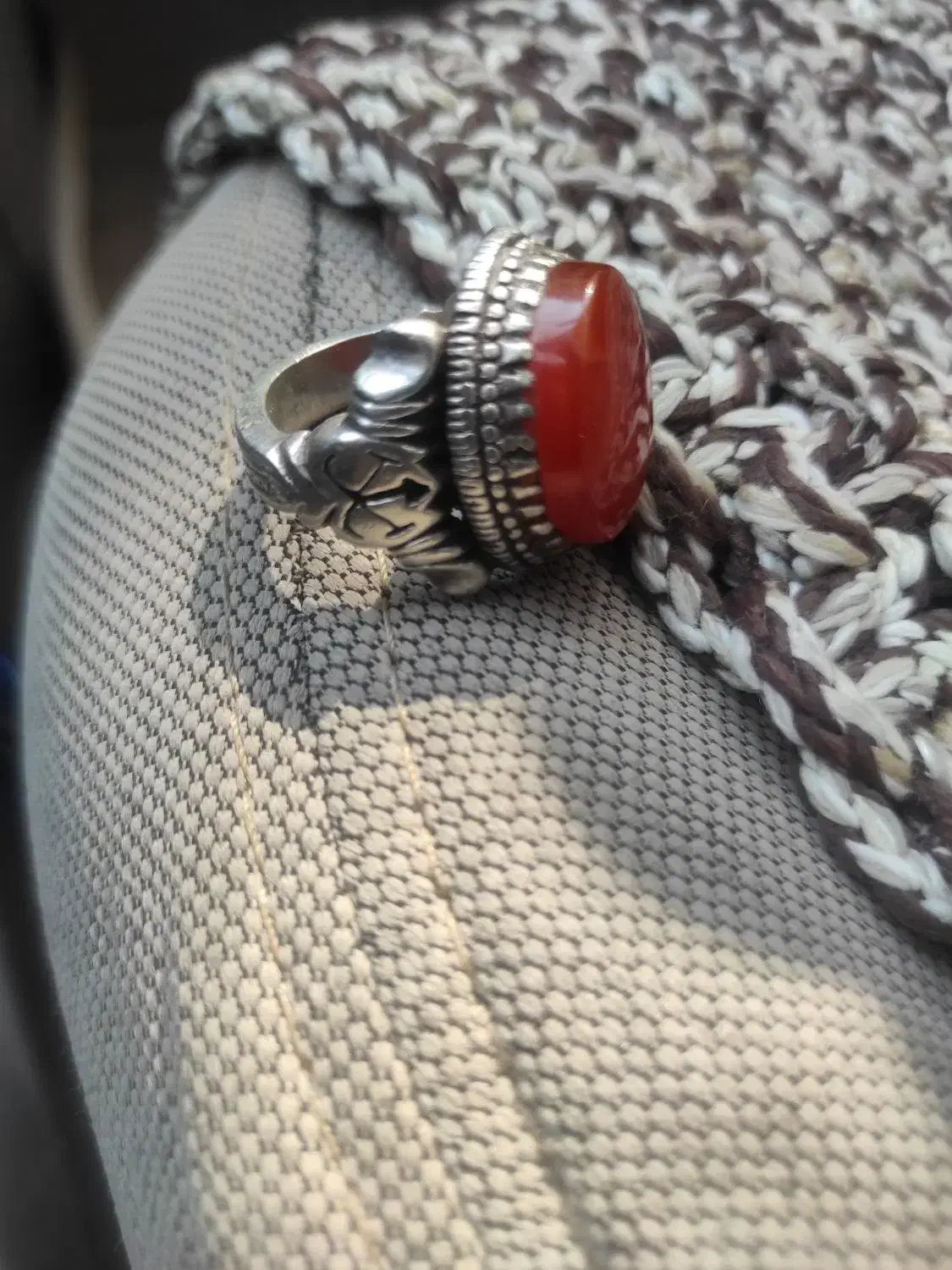 انگشتر از تصویر همه چی معلومه و سنگین|جواهرات|ایلام, |دیوار