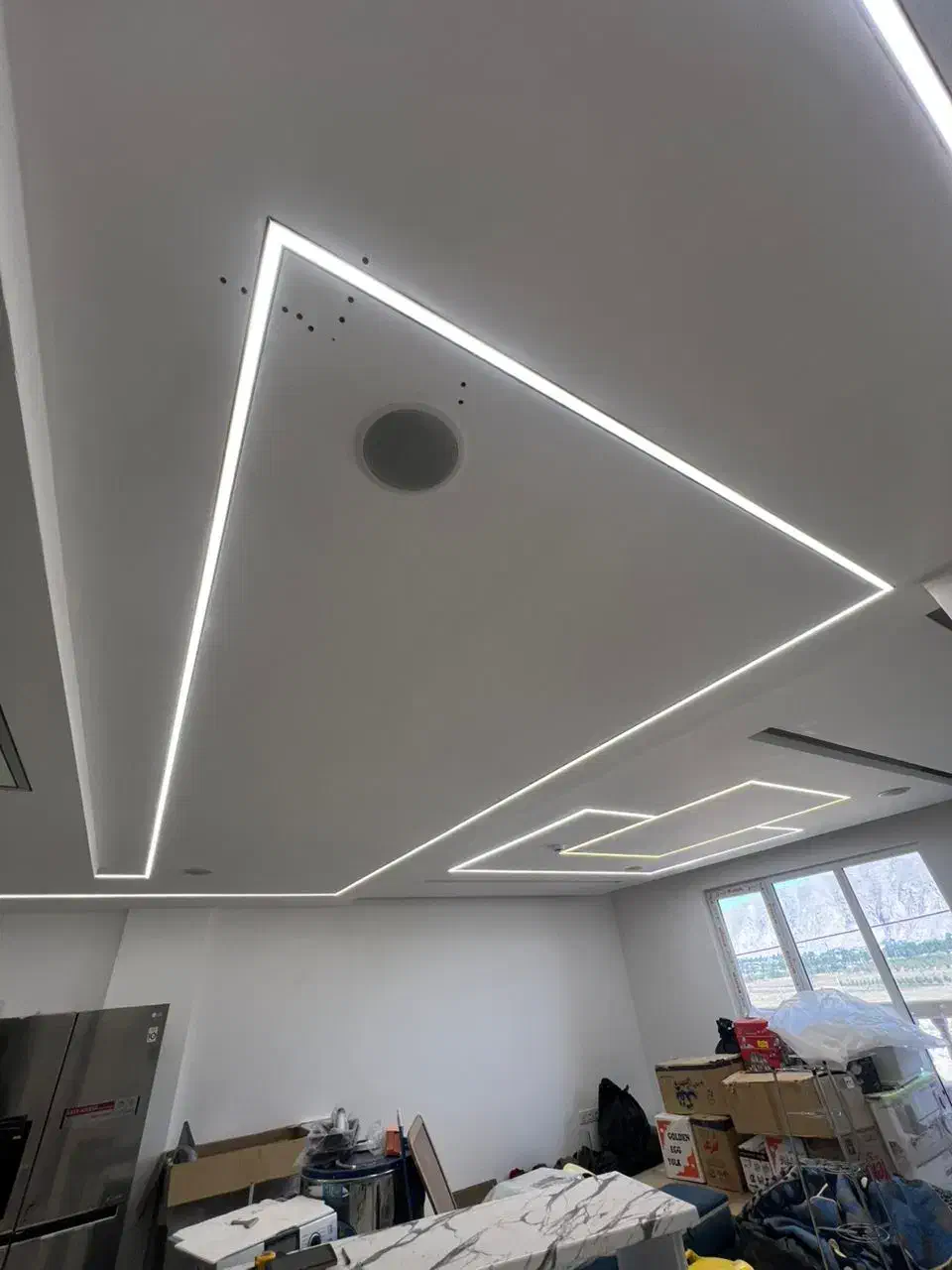 برقکاری ساختمان هوشمند سازی و سیستم صوتی لاین نوری|خدمات پیشه و مهارت|شیراز, فرهنگ شهر|دیوار