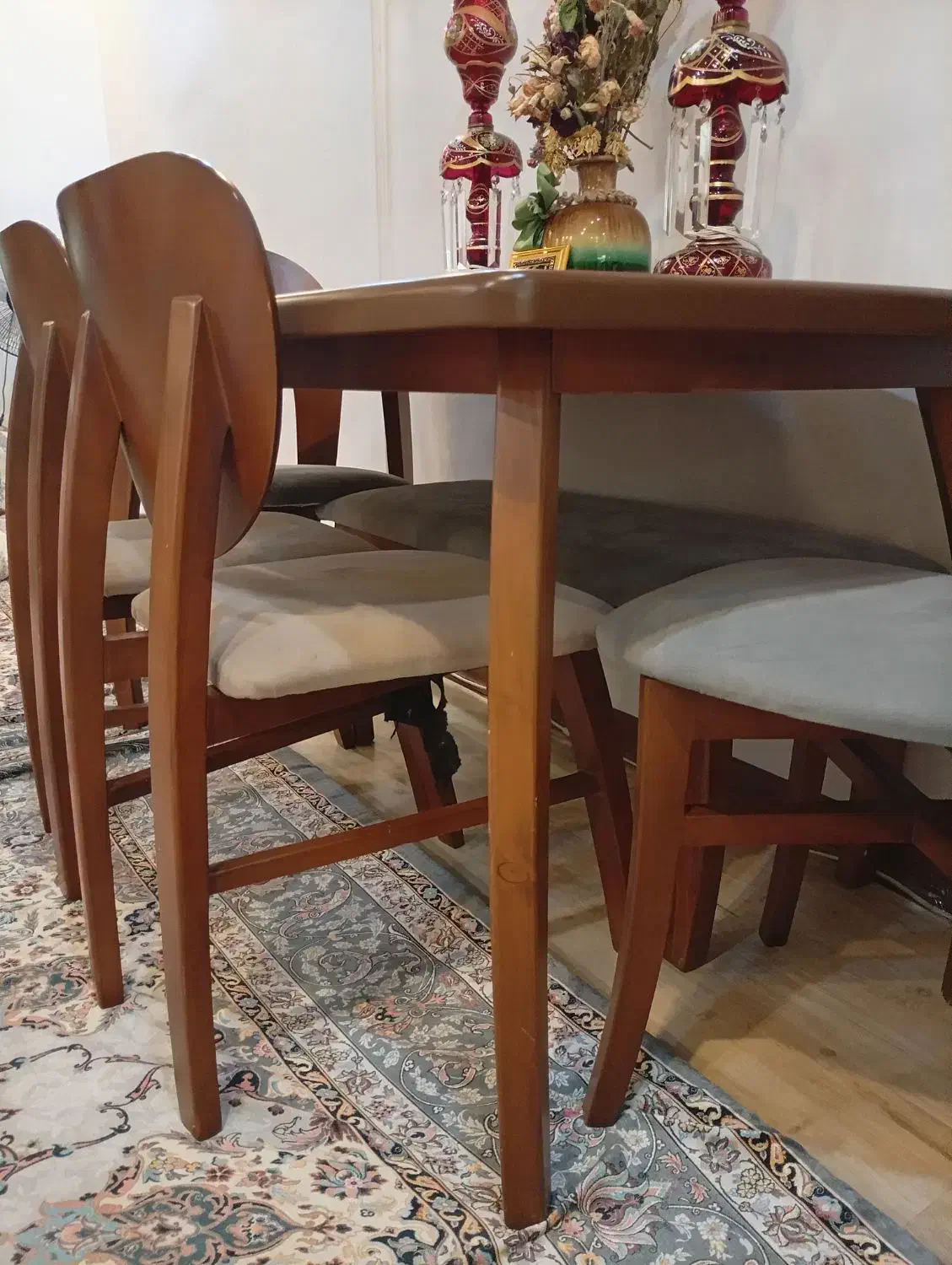 مبل هفت نفره ومیزنهارخوری ۶ نفره درحد|مبلمان خانگی و میز عسلی|محمدشهر, محمدشهر|دیوار