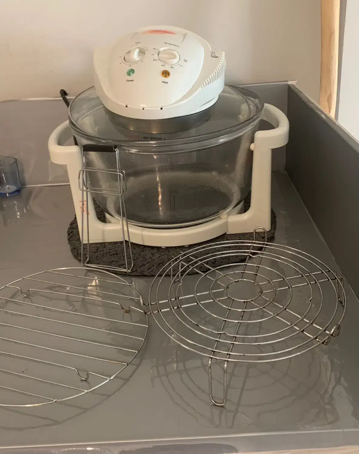 سرخ کن،هواپز،فر نوری،فرش۶متری،آینه قدی|اجاق گاز و لوازم برقی پخت‌وپز|کیش, |دیوار