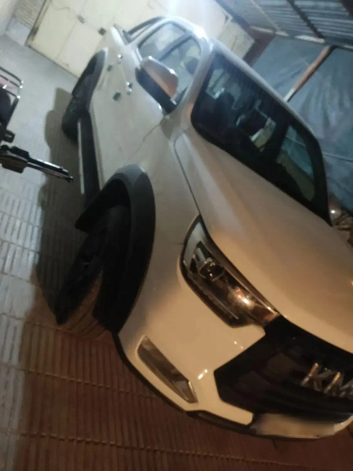 کی ام سی t8|خودرو سواری و وانت|بافت, |دیوار