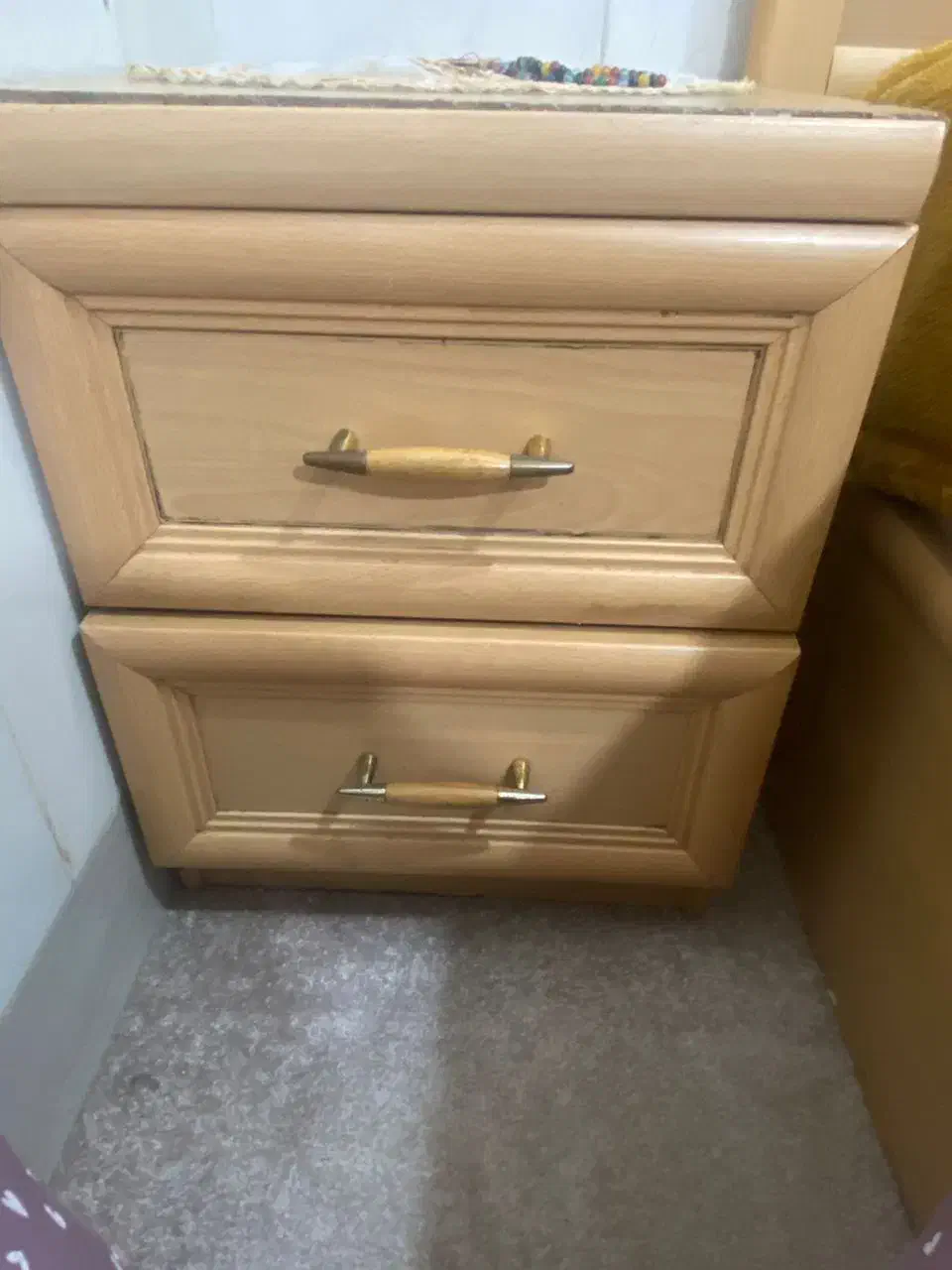 فروش تخت 2نفره همراه با 2عدد پا تختی و میز ارایش|تخت و سرویس خواب|آبادان, |دیوار