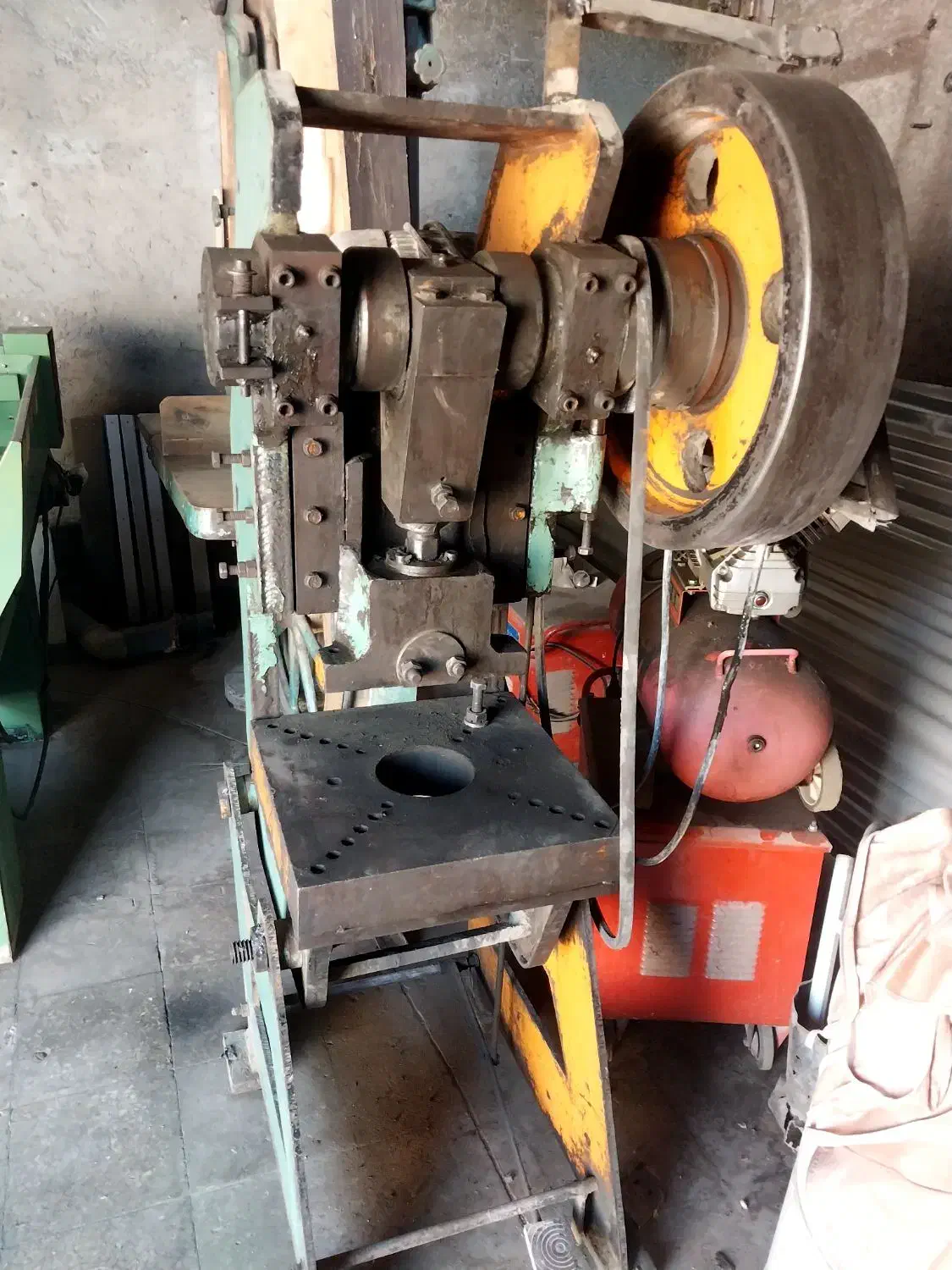 پرس ضربه ای|ماشین‌آلات صنعتی|اصفهان, جنیران (لادان)|دیوار