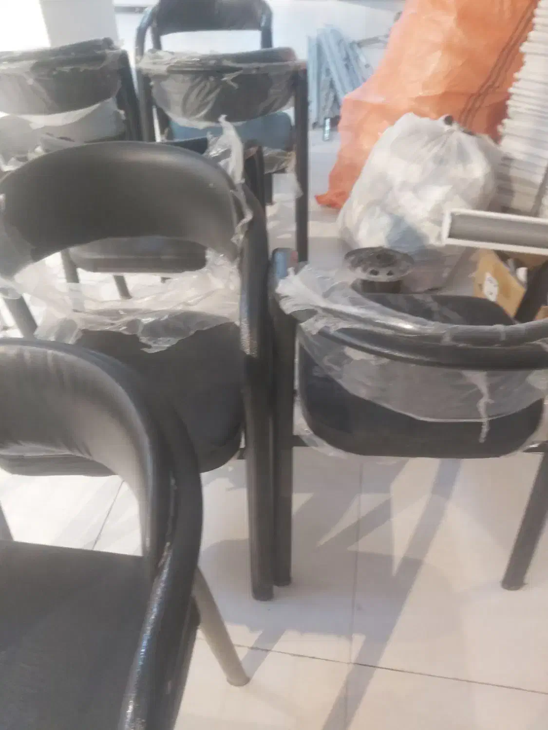 صندلی انتظار|صندلی و نیمکت|بهبهان, |دیوار