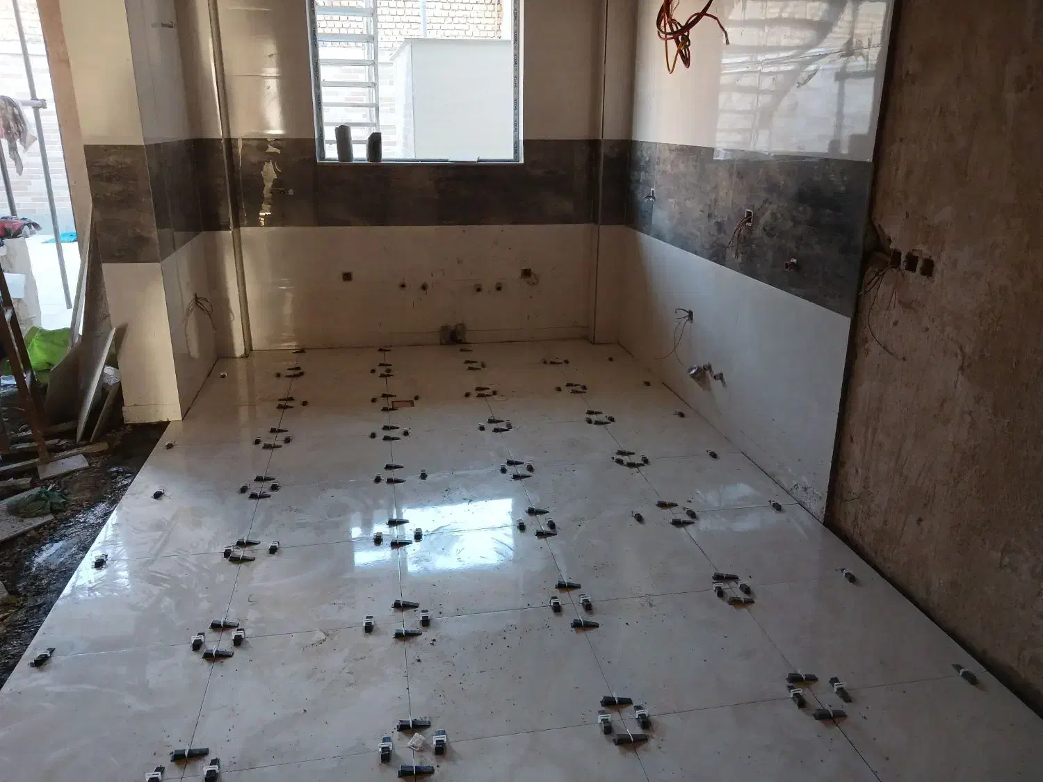 کاشی کار بنا سرامیک کار شیب بندی آجر کار طاق زن|خدمات پیشه و مهارت|شهرکرد, |دیوار