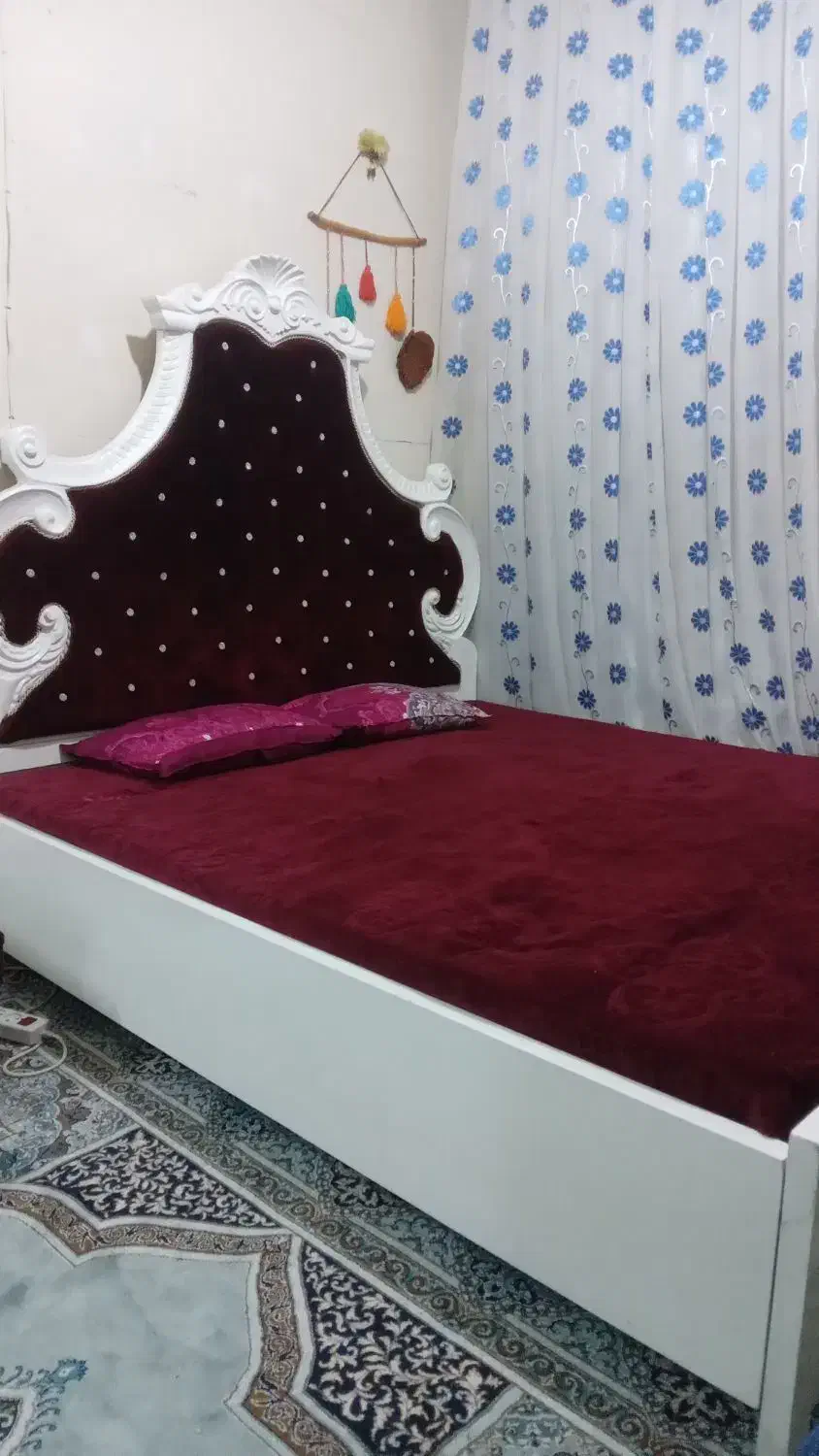 تخت دونفره|تخت و سرویس خواب|نجف‌آباد, یزدانشهر|دیوار