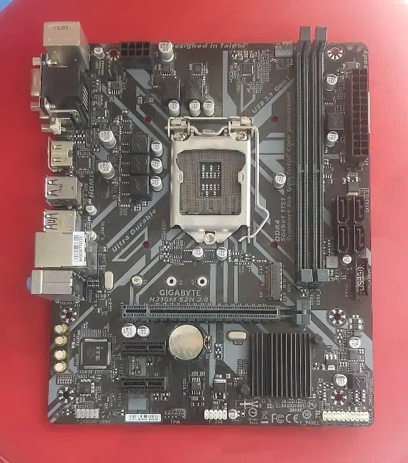 مادربرد GIGA H310|قطعات و لوازم جانبی رایانه|خمینیشهر, |دیوار