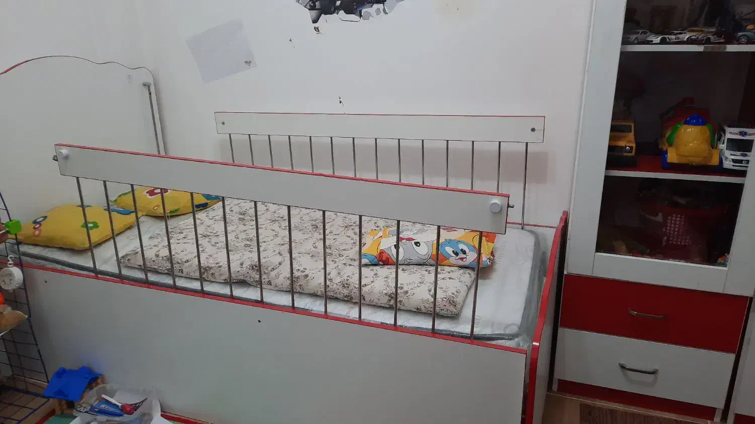 فروش فوری سرویس خواب کودک و نوجوان|تخت و سرویس خواب|شهرکرد, |دیوار