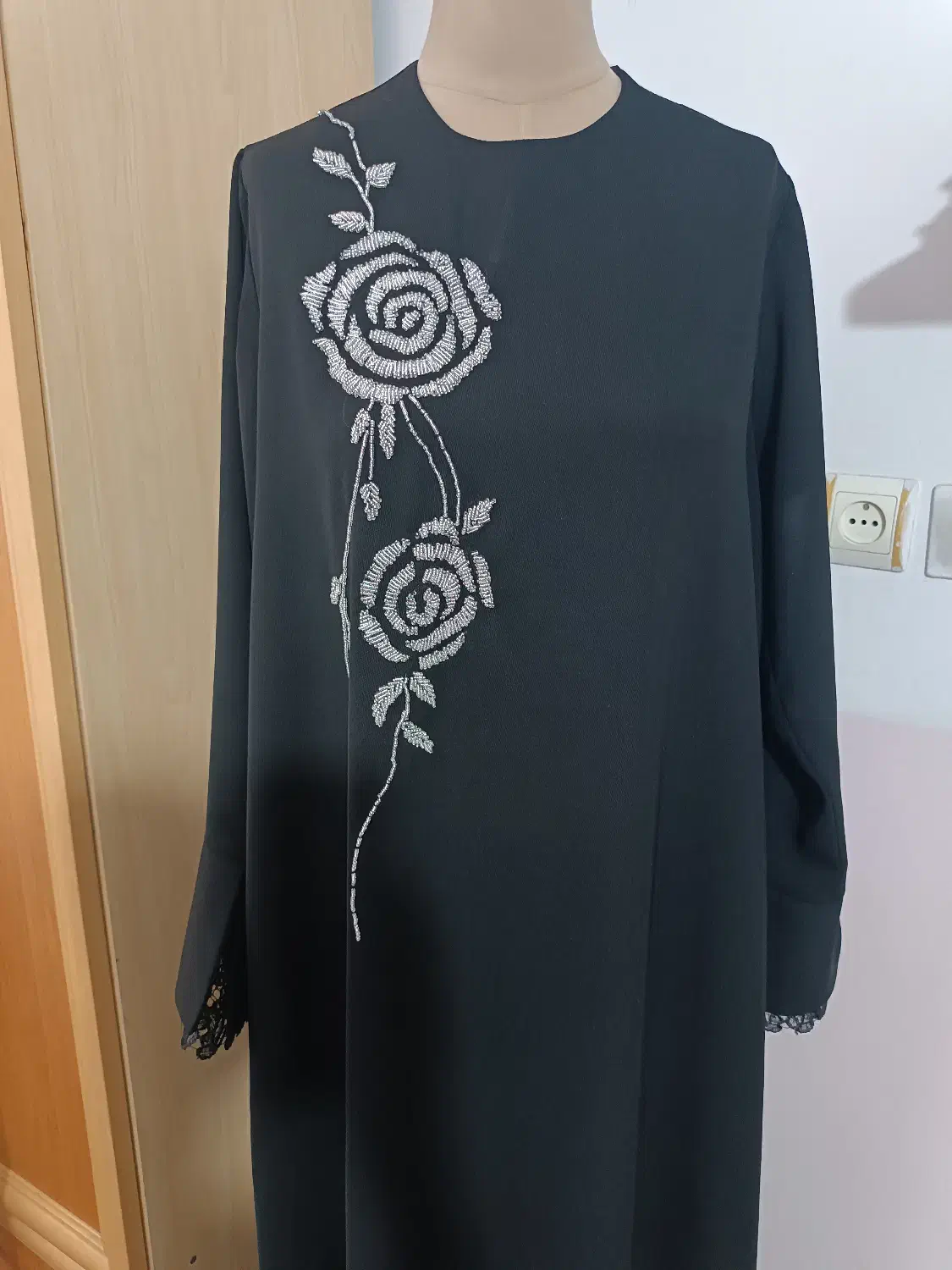 عبا و کت های جواهردوزی|لباس|مشهد, مصلی (کارمندان اول)|دیوار