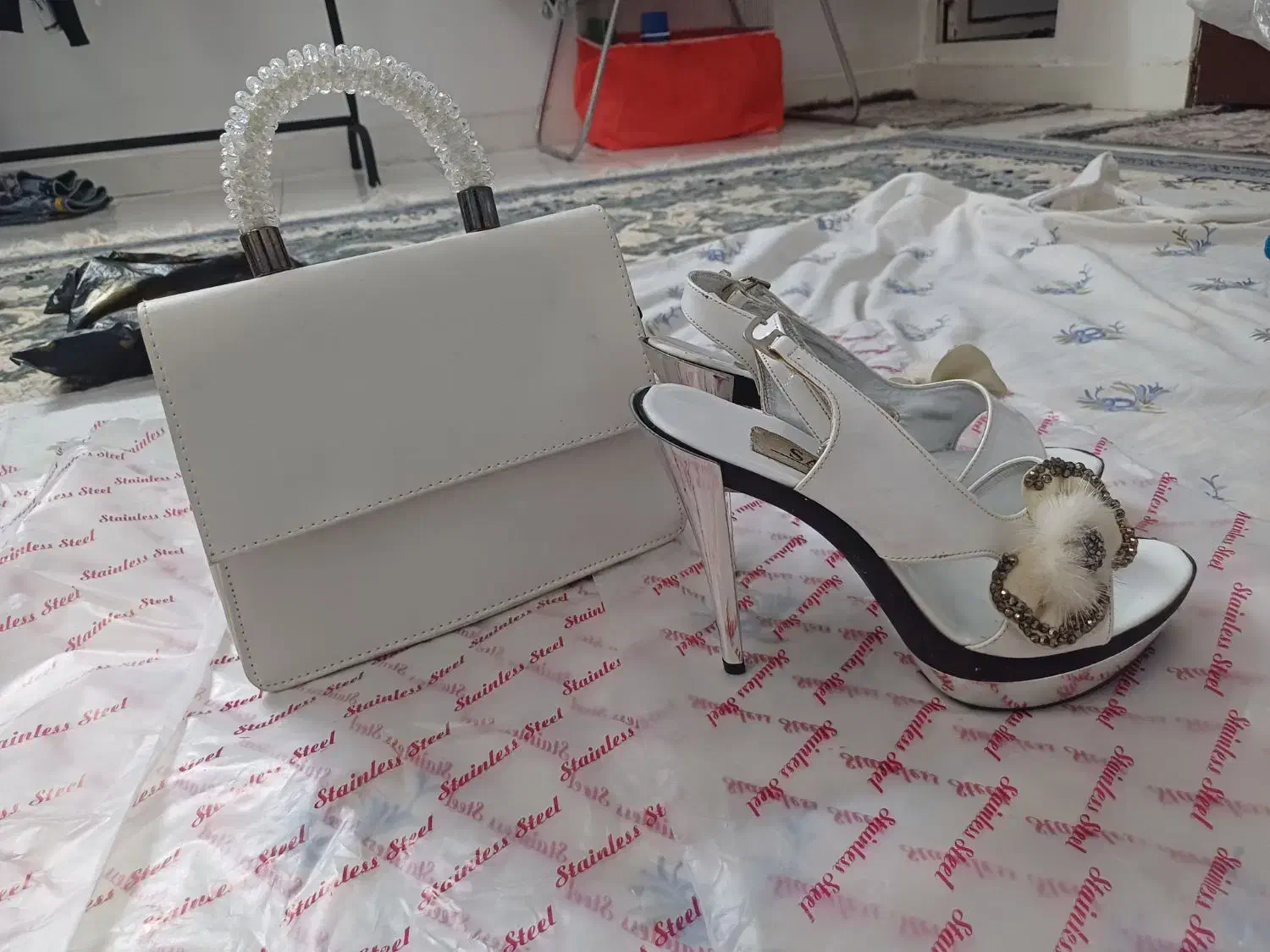 کیف و کفش مجلسی مناسب مراسم عقد و بله برون|کیف، کفش، کمربند|پاکدشت, پاکدشت (مامازند)|دیوار