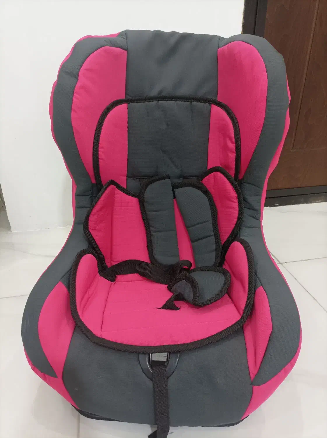 صندلی ماشین|تخت و صندلی بچه|اسلام‌شهر, شهرک واوان|دیوار