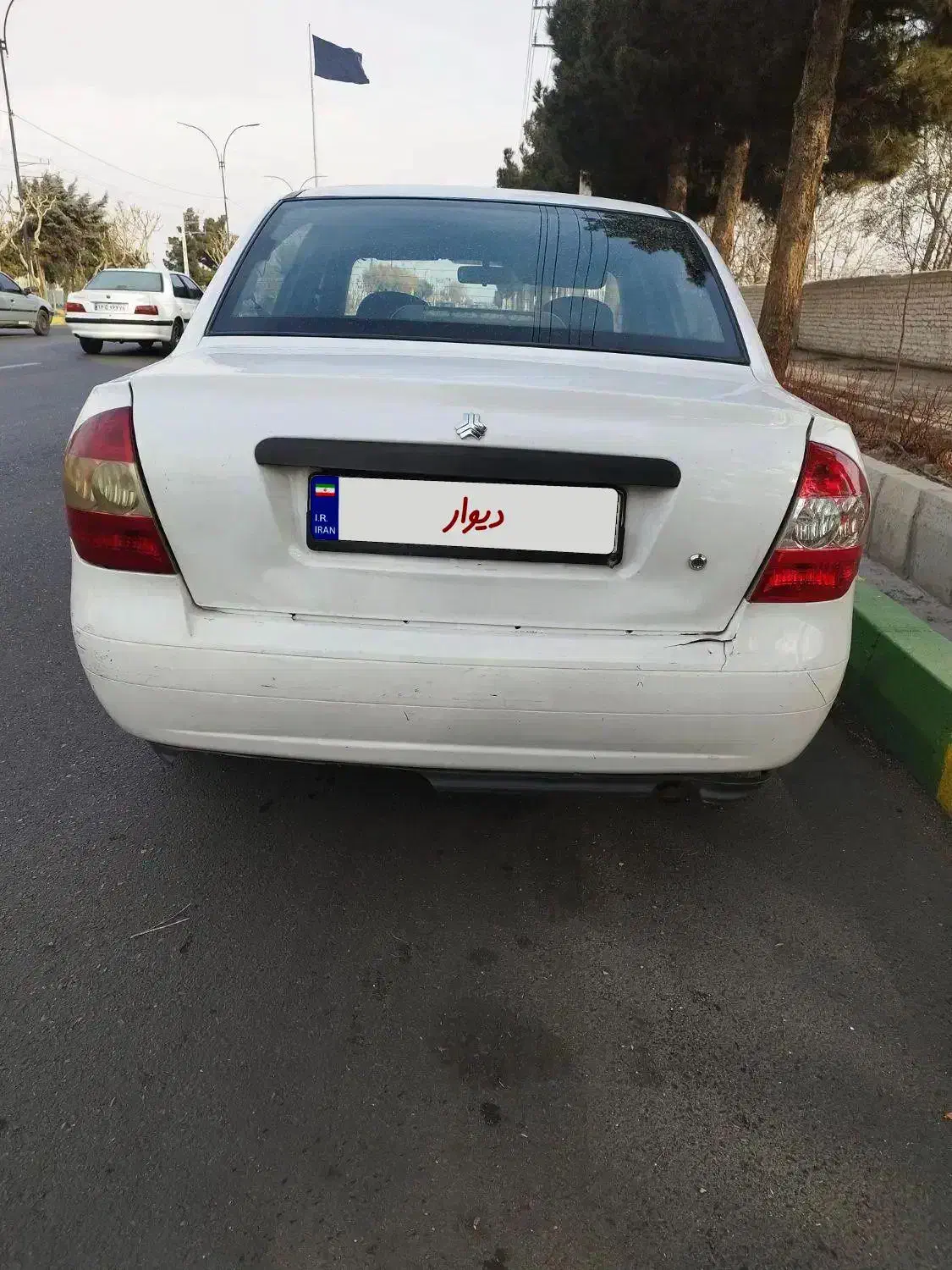 تیبا صندوقدار مدل ۹۷ سفید|خودرو سواری و وانت|ملارد, |دیوار