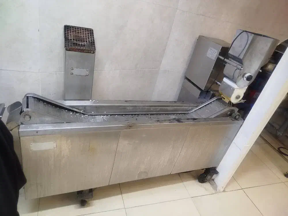 فلافل زن ریلی|کافی‌شاپ و رستوران|رباط‌کریم, رباط‌کریم|دیوار