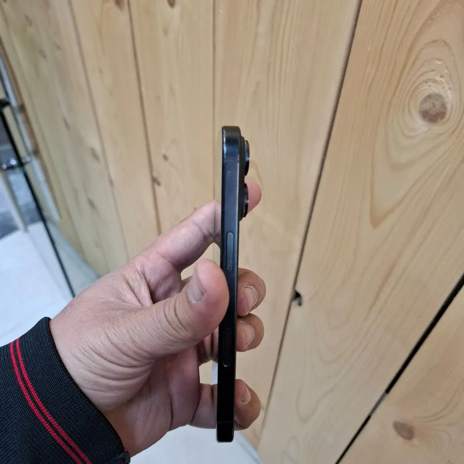 ایفون ۱۶پرو|موبایل|قم, نیروگاه|دیوار