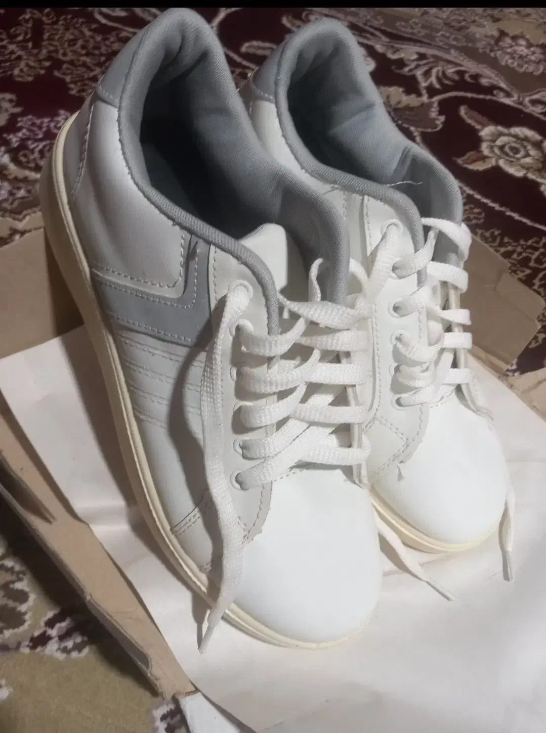 کتانی سفید سایز 40|کیف، کفش، کمربند|اردبیل, |دیوار