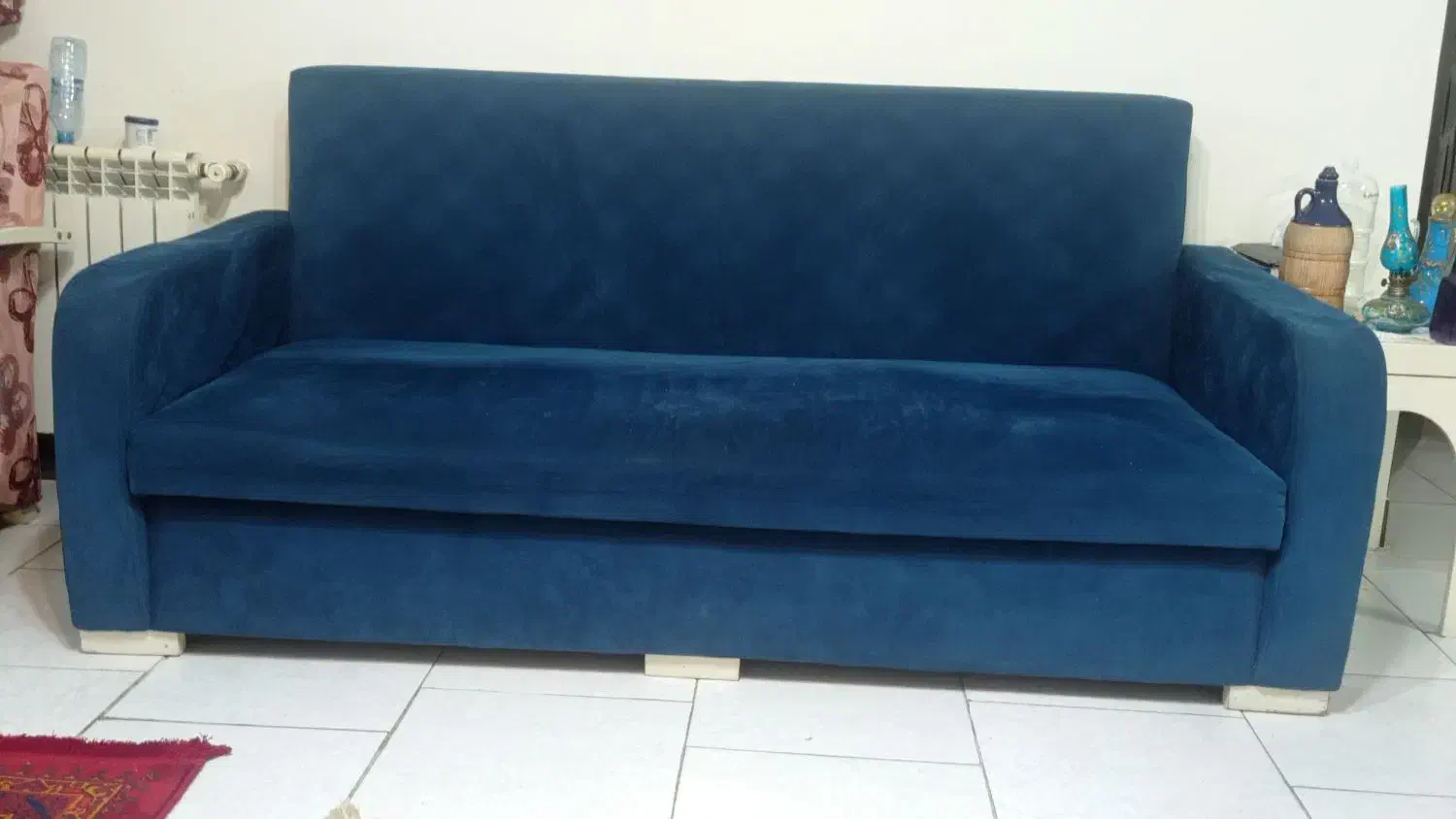 نیم ست ۵ نفره  و میز وسط|مبلمان خانگی و میز عسلی|رشت, کاکتوس|دیوار