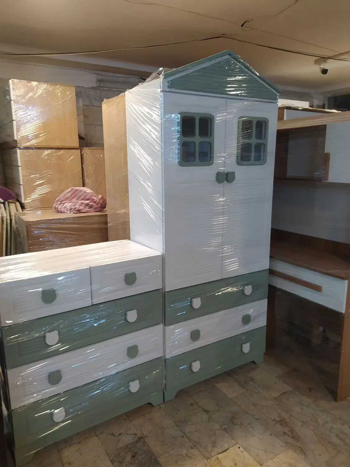 کریر دراور بدون واسطه و مستقیم درجه ۱|کالسکه و لوازم جانبی|تهران, شهید رجایی|دیوار