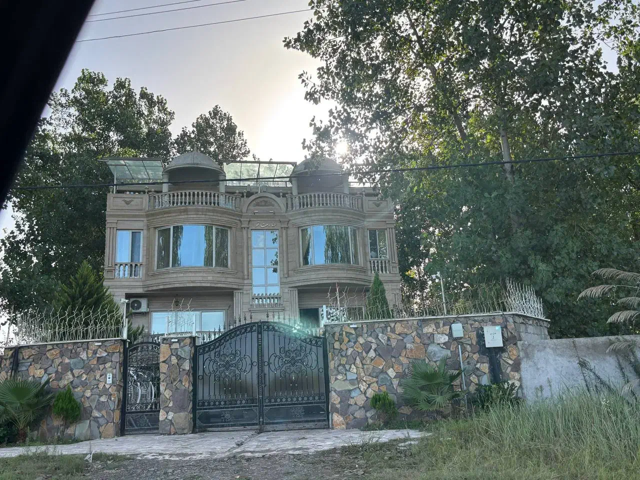 بازسازی و نو سازی و مدیرت پیمان . ویلا آپارتمان|خدمات پیشه و مهارت|لاهیجان, شیشه گران|دیوار