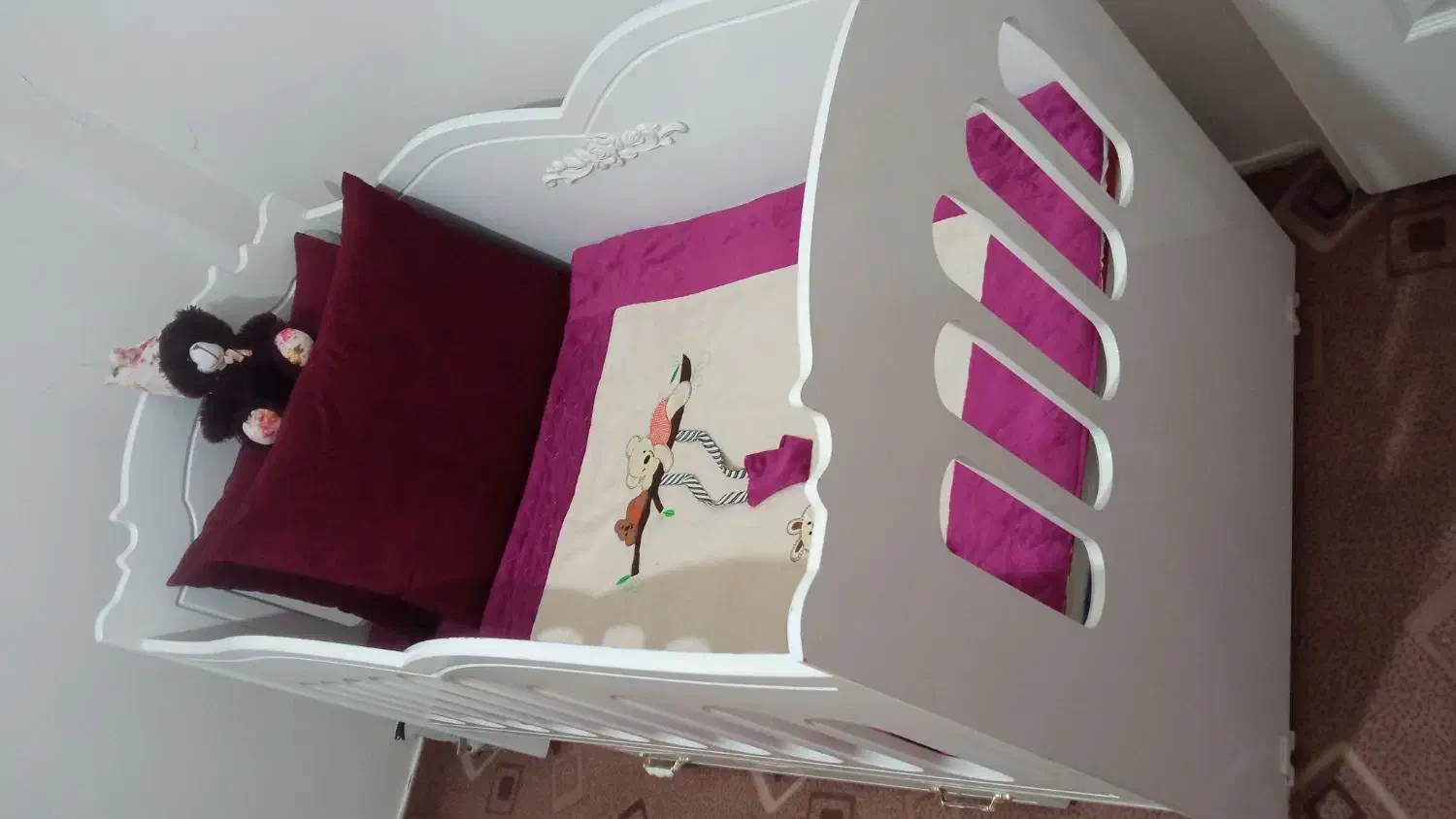 تخت درحد نو|تخت و صندلی بچه|پاکدشت, پاکدشت (مامازند)|دیوار