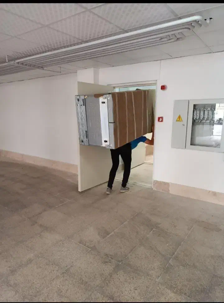 بارگیری تخلیه جابجایی کارگر یخچال ساید و گاوصندوق|خدمات حمل و نقل|قم, دورشهر|دیوار