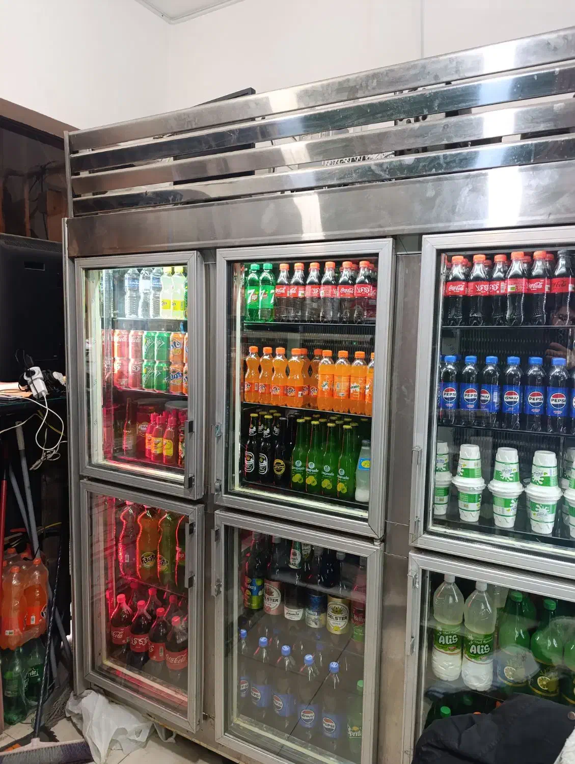 ۳عدد یخچال و فریزر صنعتی|فروشگاه و مغازه|هشتگرد, شهرک ریحانه|دیوار