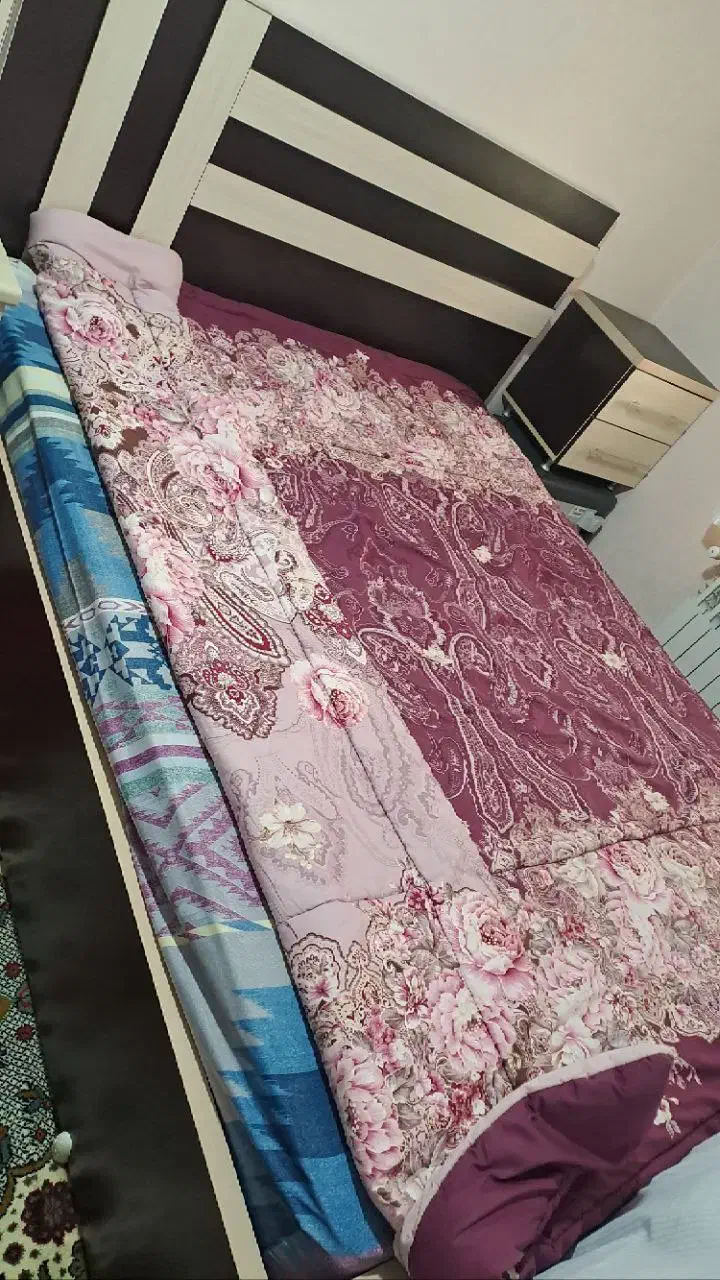 تخت یک و دونفره و پاتختی و کتابخانه و میز کار|تخت و سرویس خواب|رشت, سعدی (تختی)|دیوار