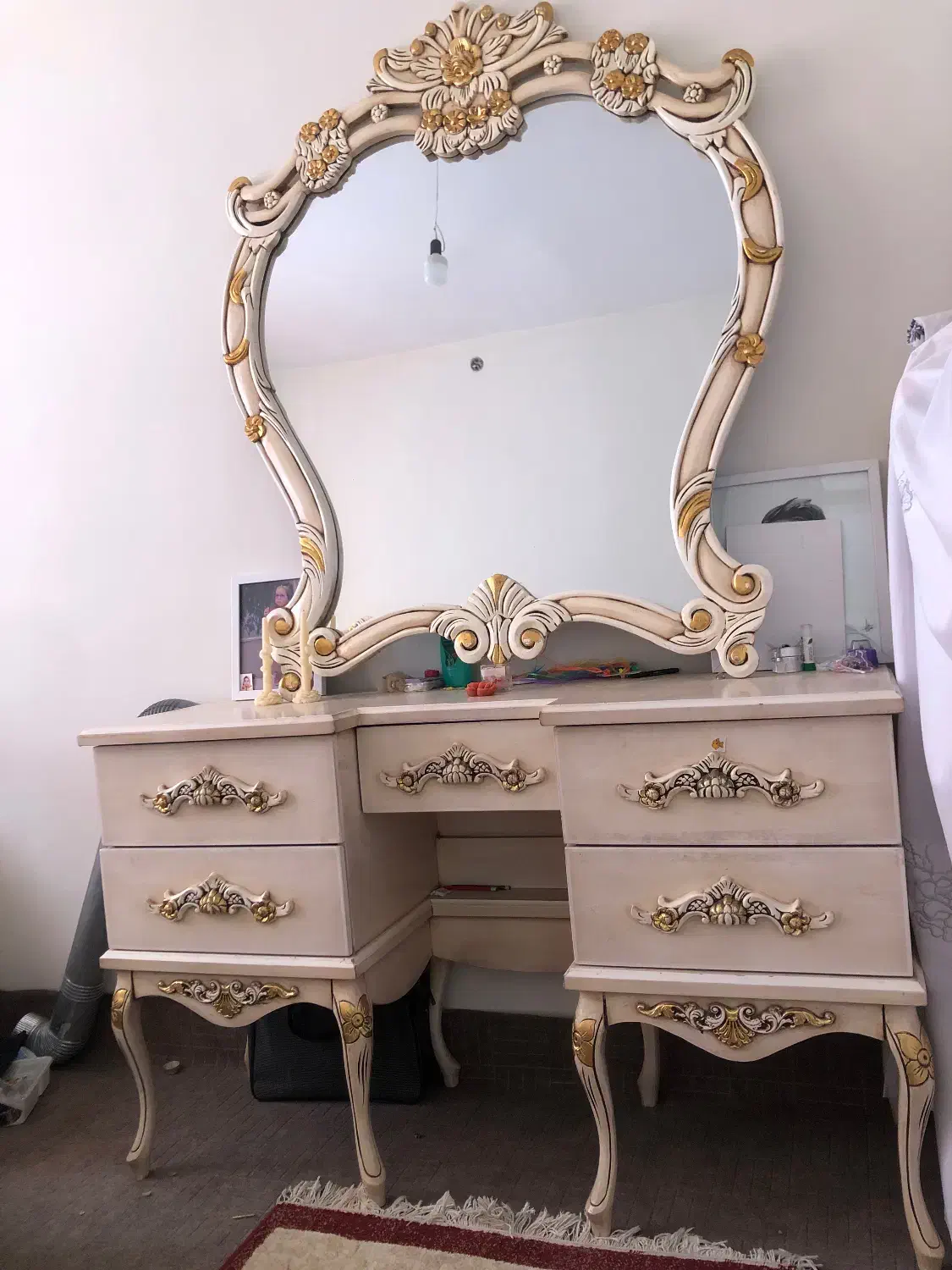 تخت دو نفره و میزارایش|تخت و سرویس خواب|قوچان, |دیوار