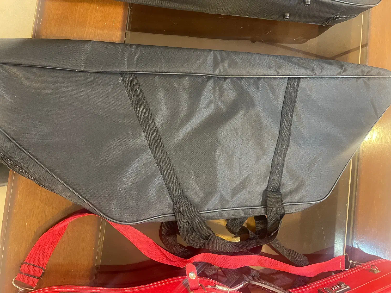 ویلن تمبک|سازهای سنتی|تهران, دربند|دیوار