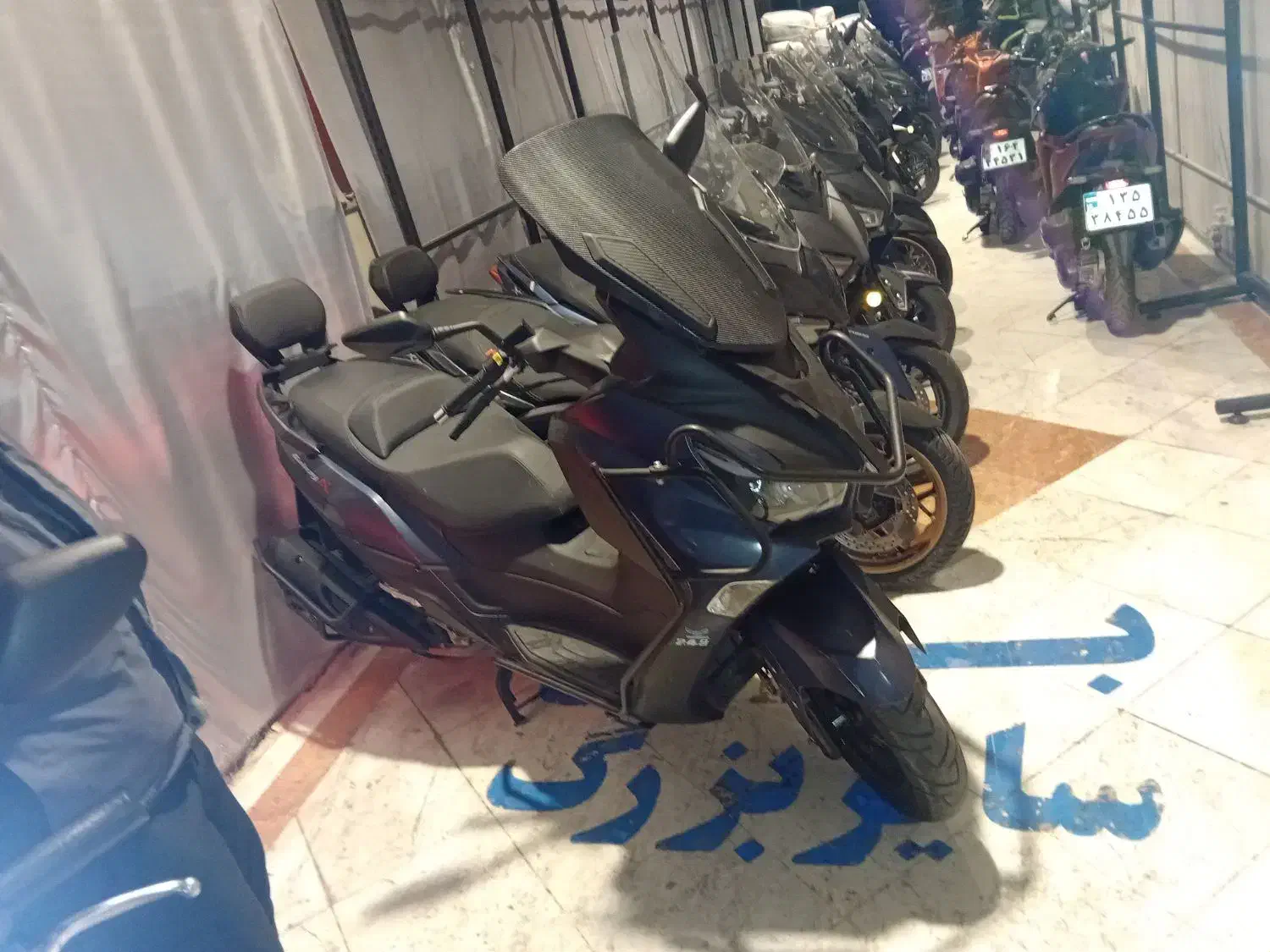 جویمکس۳۰۰|موتورسیکلت|تهران, گمرک|دیوار