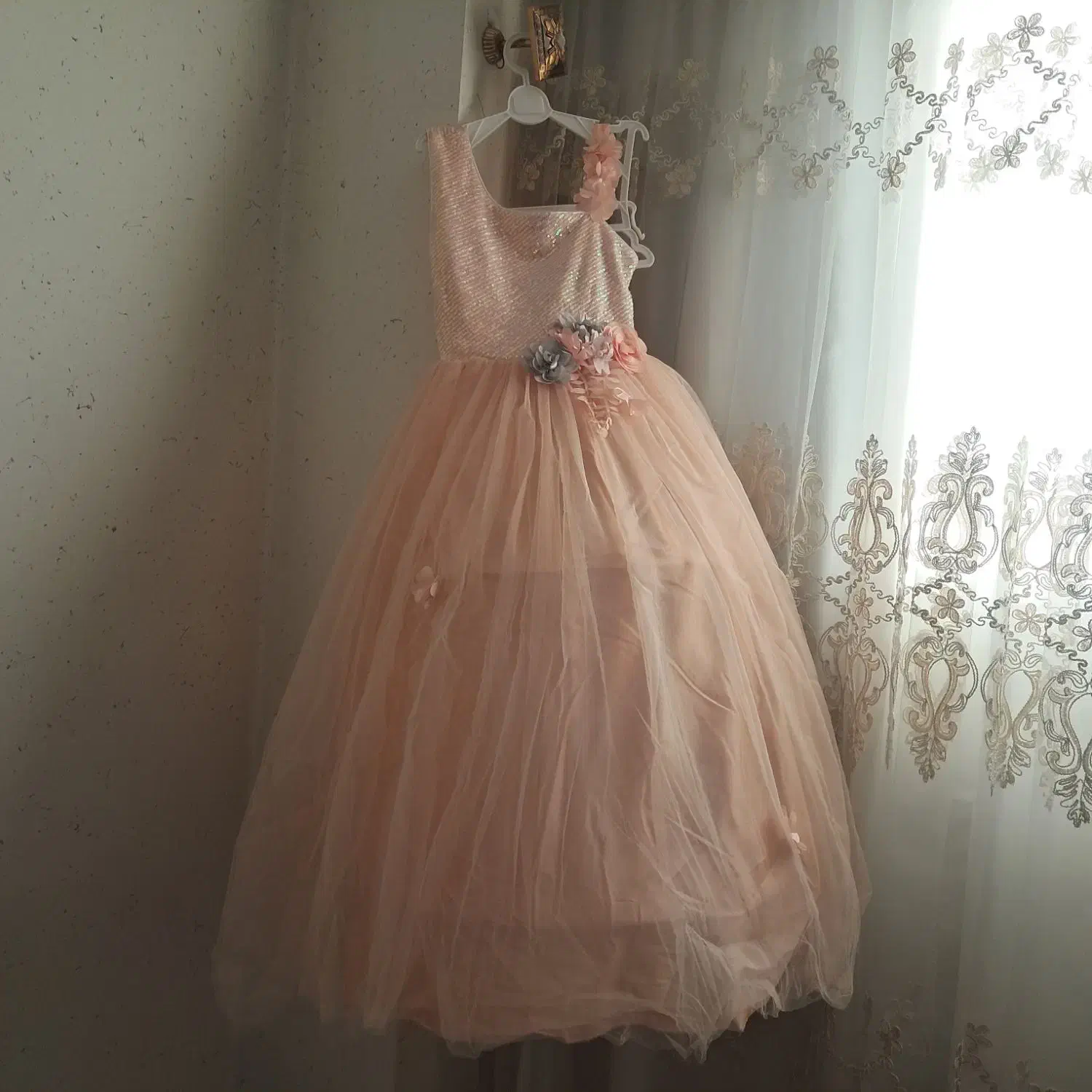 لباس دخترانه|لباس|فولادشهر, C3|دیوار