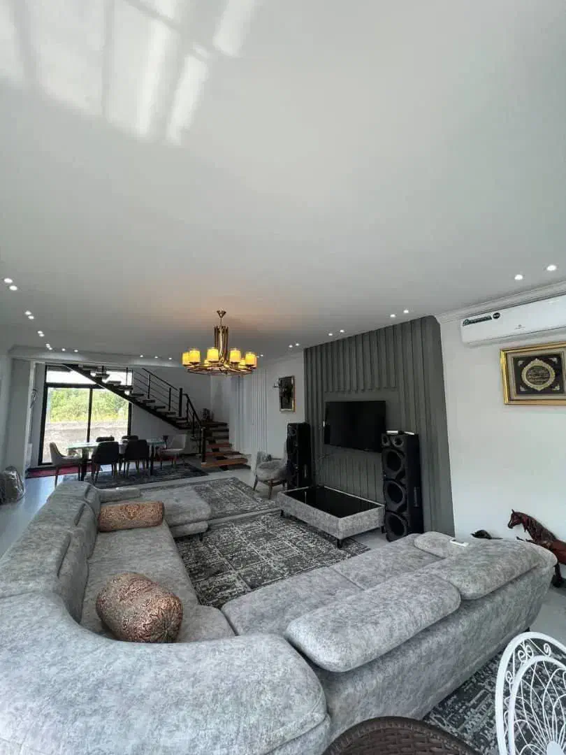 ویلاباغ نیم پیلوت.سنددار.معاوضه باخودرو.شهرکی|فروش خانه و ویلا|تهران, صادقیه|دیوار