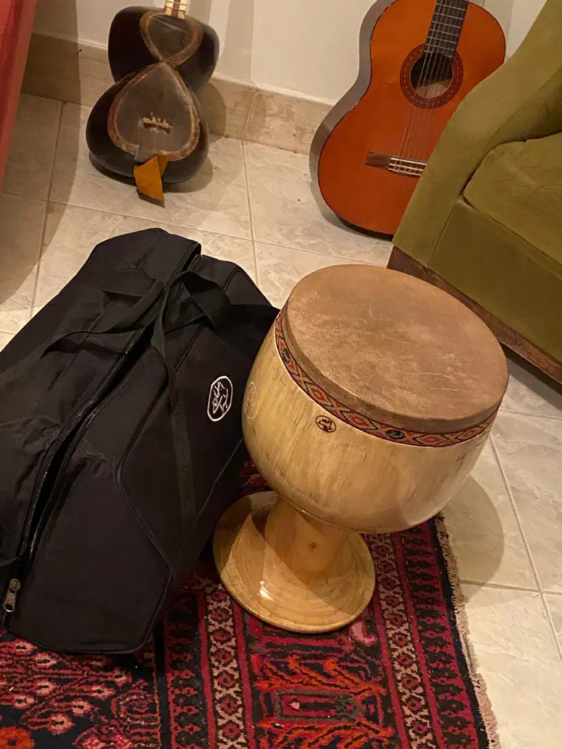 تنبک شیرانی|سازهای سنتی|کاشان, ۲۲ بهمن|دیوار