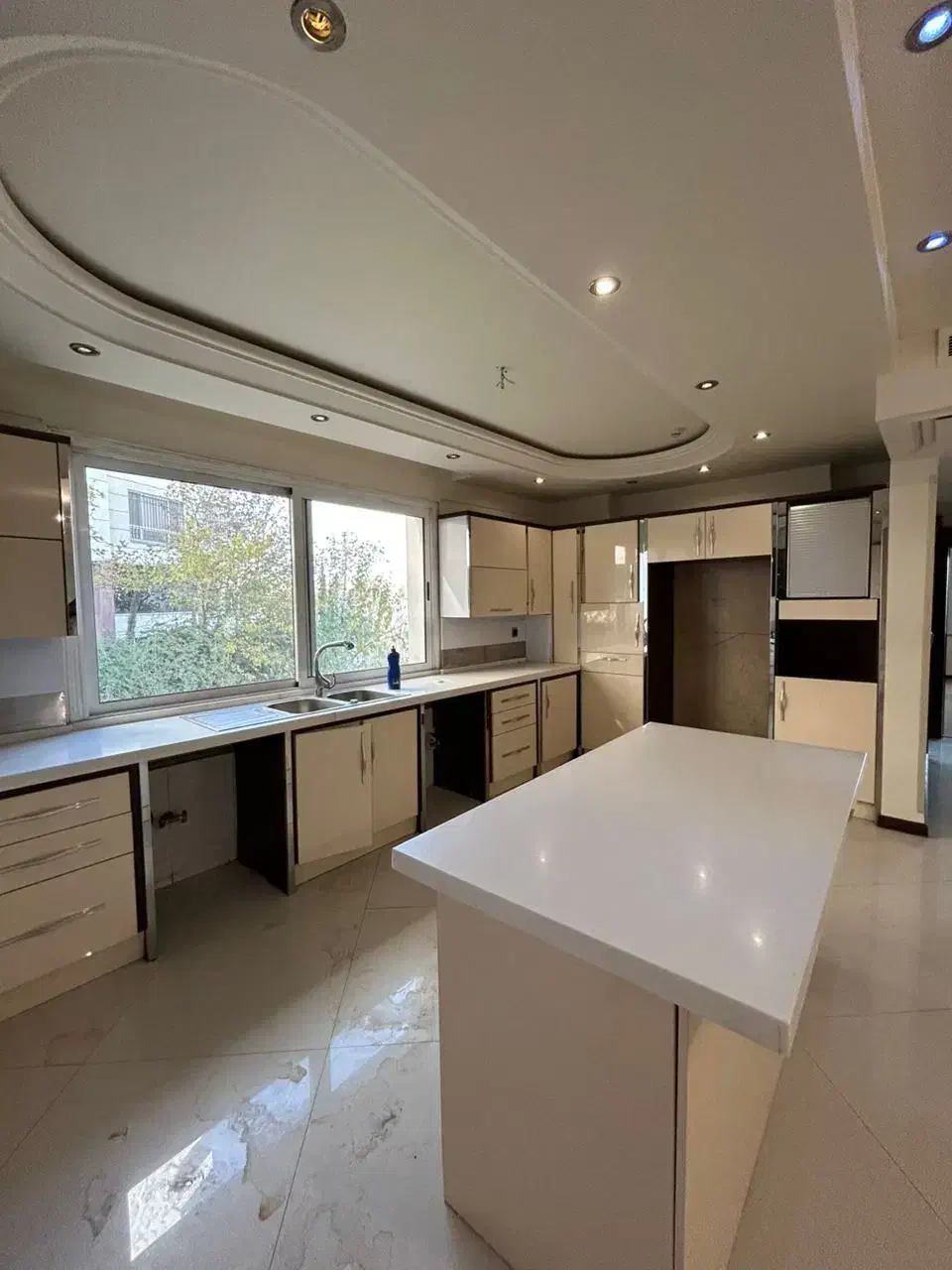 ۲۲۰ متر ۳ خواب تاپ لوکیشن الهیه