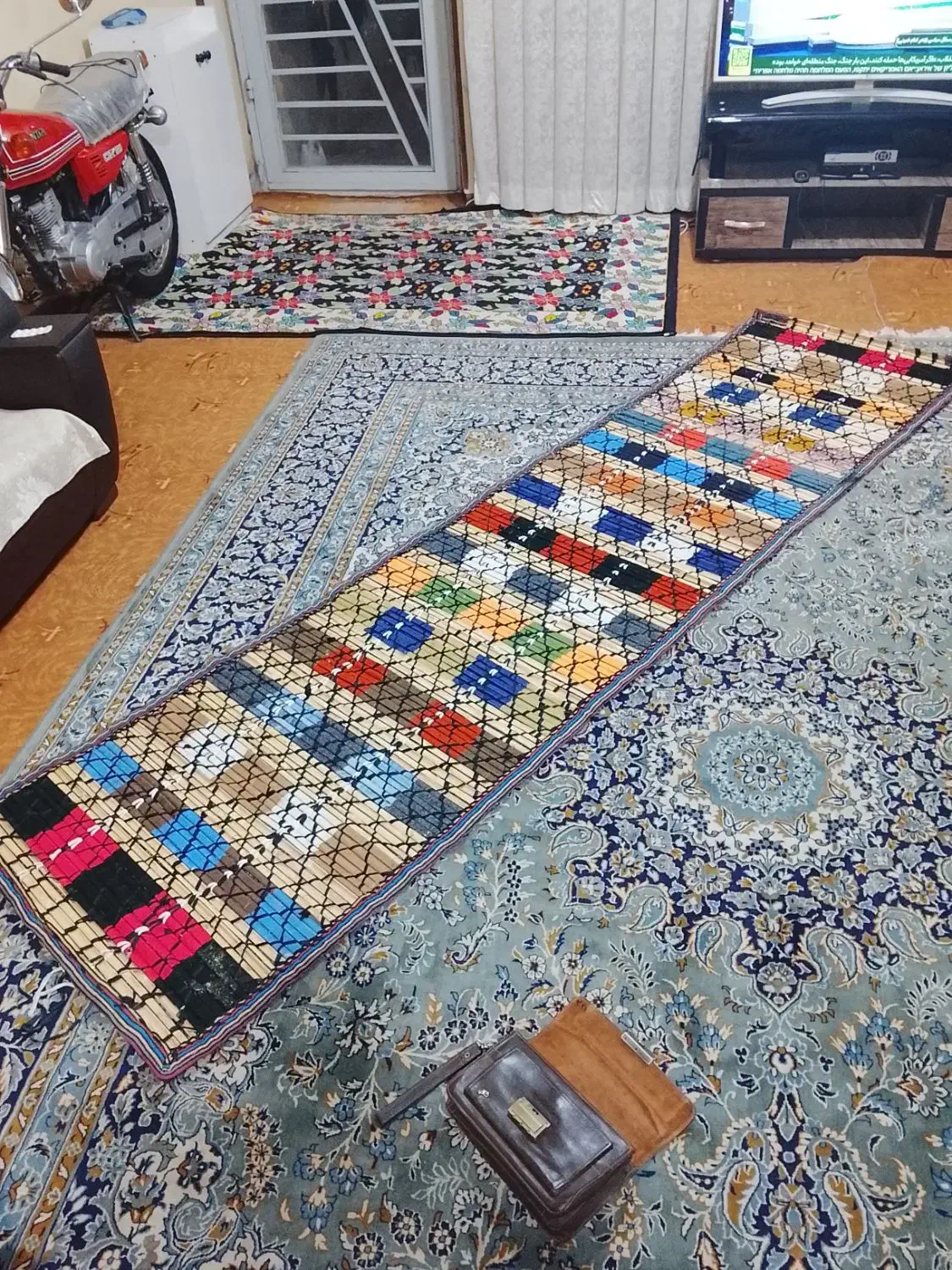 چیت|روفرشی|ایلام, |دیوار