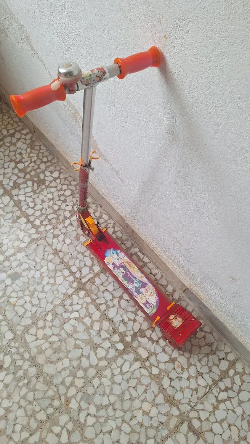 اسکوتر دخترانه|دوچرخه، اسکیت، اسکوتر|رشت, نخودچر|دیوار