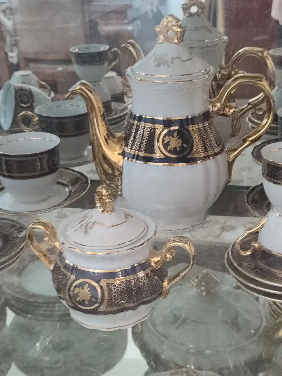 سرویس چینی  طلاکوب|ظروف سرو و پذیرایی|تهران, شهرک شریعتی|دیوار