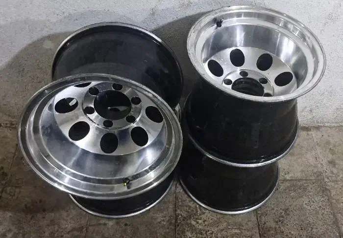 رینگ 10 اینچ سایز 15 آلمینیومی آفرودی آفست منفی|قطعات یدکی و لوازم جانبی|کرج, شهرک اوج|دیوار