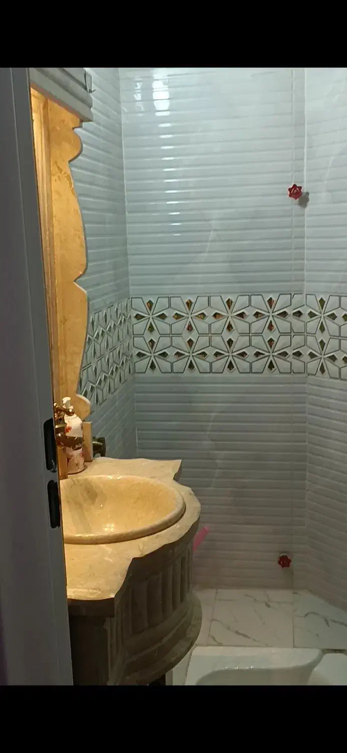 کاشی کاری سرامیک کاری سربداران. درجه1باقیمت مناسب|خدمات پیشه و مهارت|سبزوار, قصبه اب یمین|دیوار