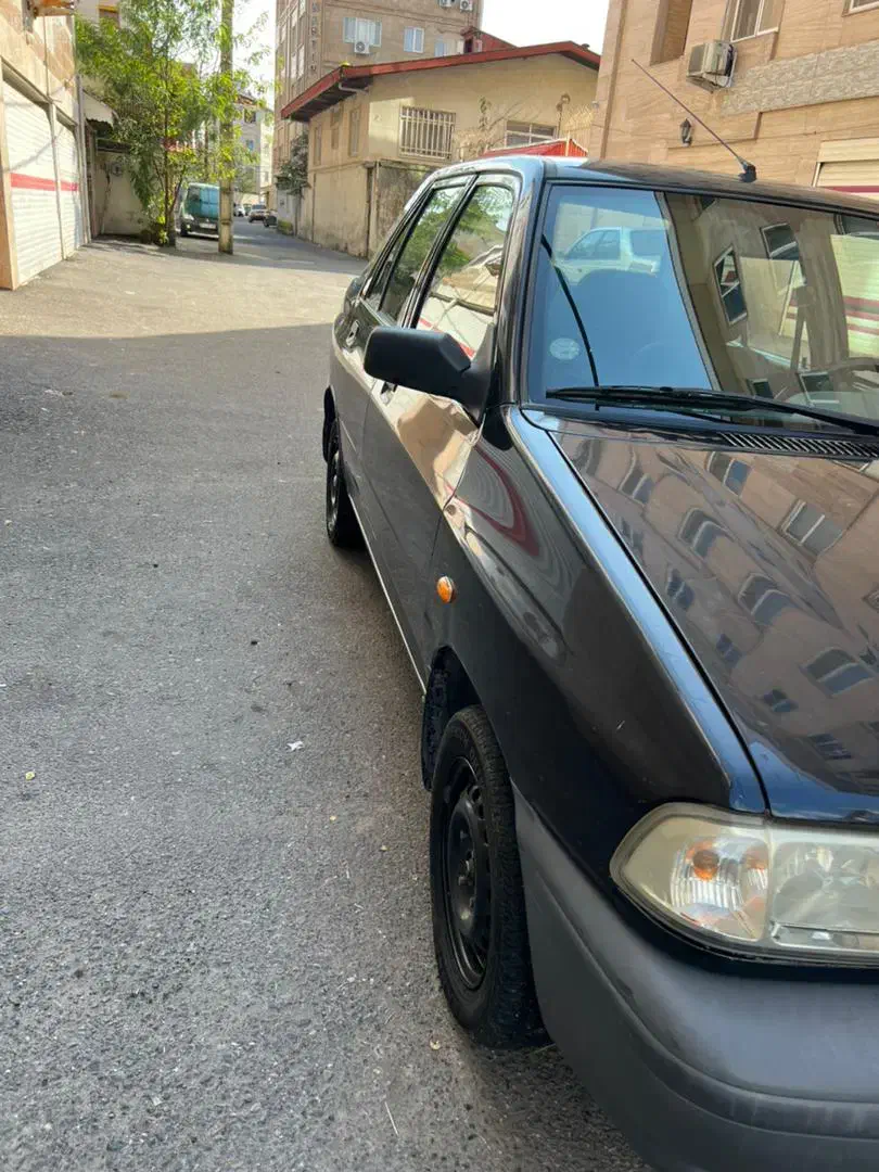 پراید مشکی مدل۹۸ بدون رنگ و ضربه شاسی پلمپ|خودرو سواری و وانت|رشت, آب و برق|دیوار