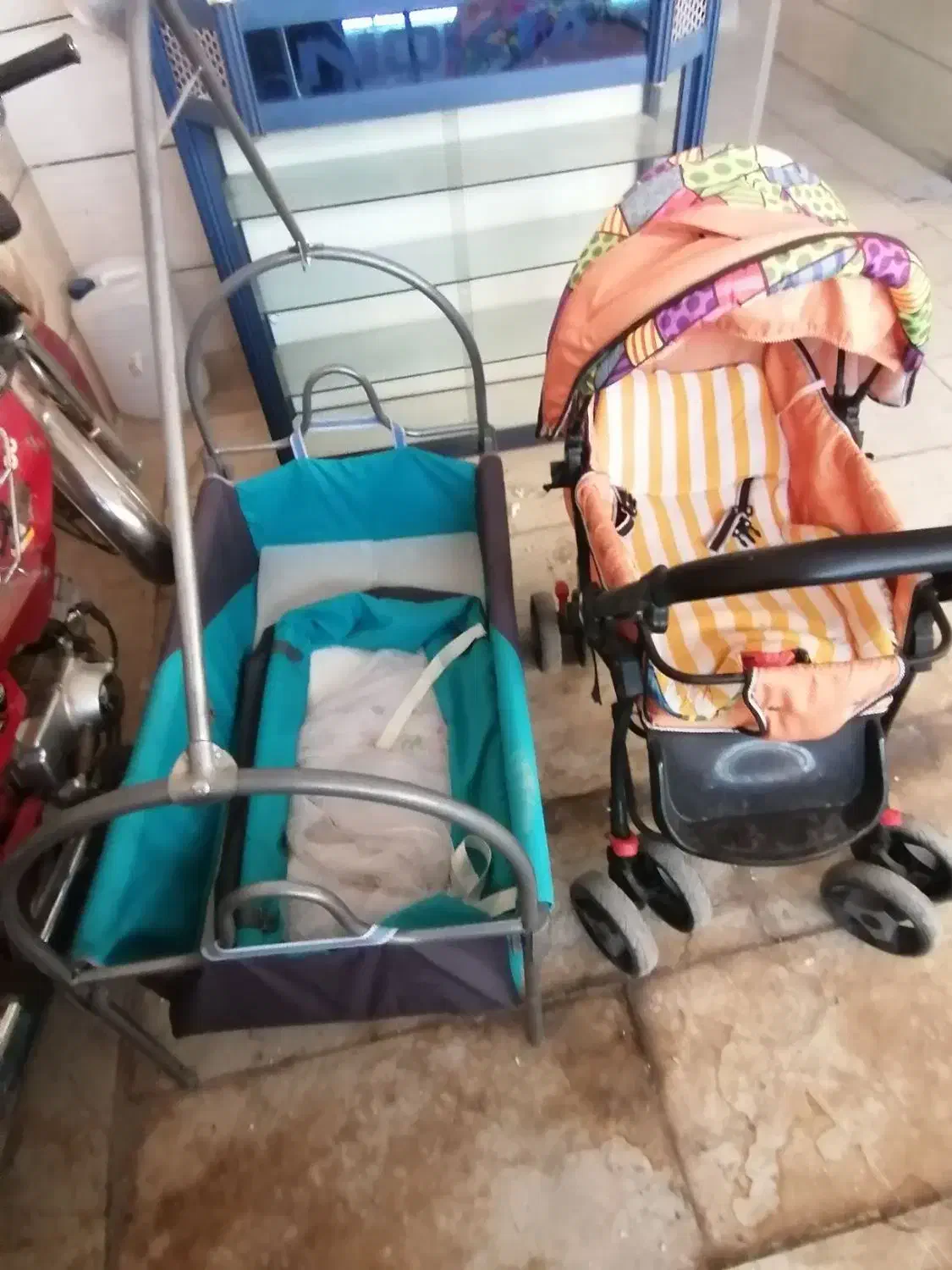 دوتا کالسکه و گهواره|کالسکه و لوازم جانبی|شاهین‌شهر, شهرک میلاد|دیوار