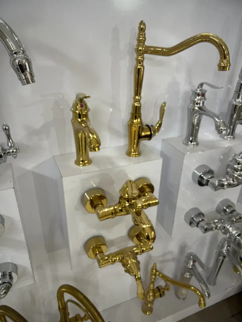 شیر بامبو طلایی چهار عدد شیر (یک دست )|لوازم سرویس بهداشتی|ورامین, ورامین|دیوار