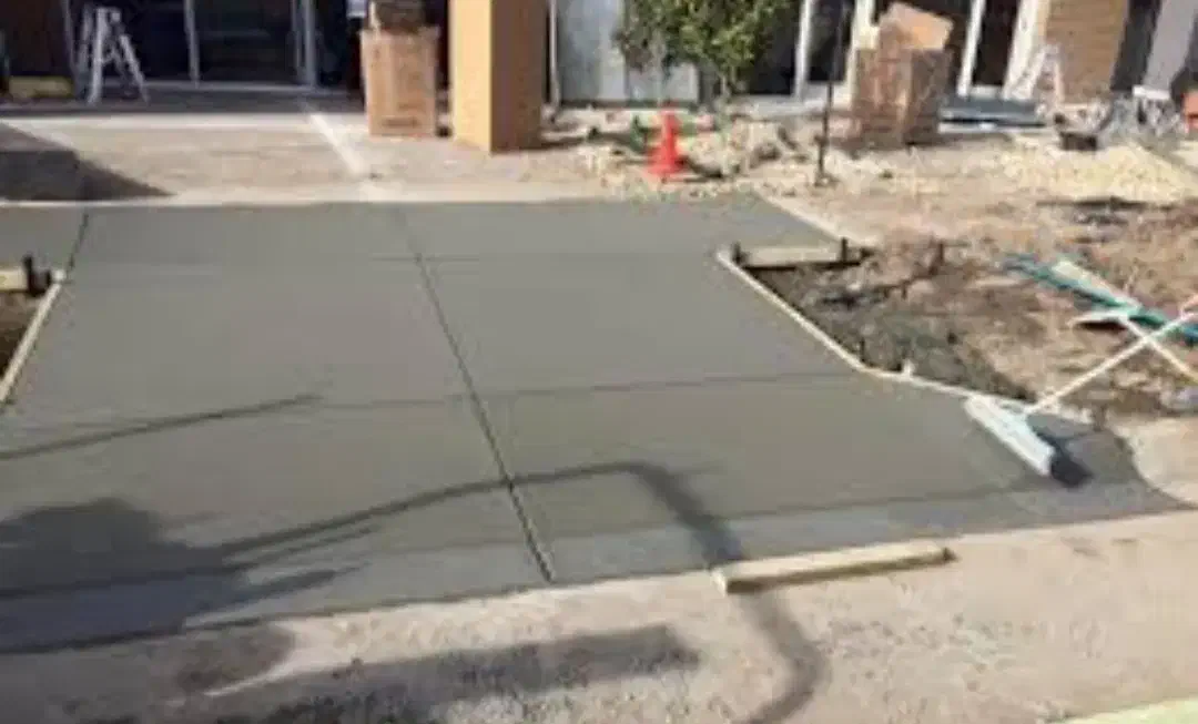 کار پیوینگ(کف سازی) و کمکی وارد به سیم بندی|استخدام معماری، عمران و ساختمانی|شاهینشهر, برخوار غرب|دیوار