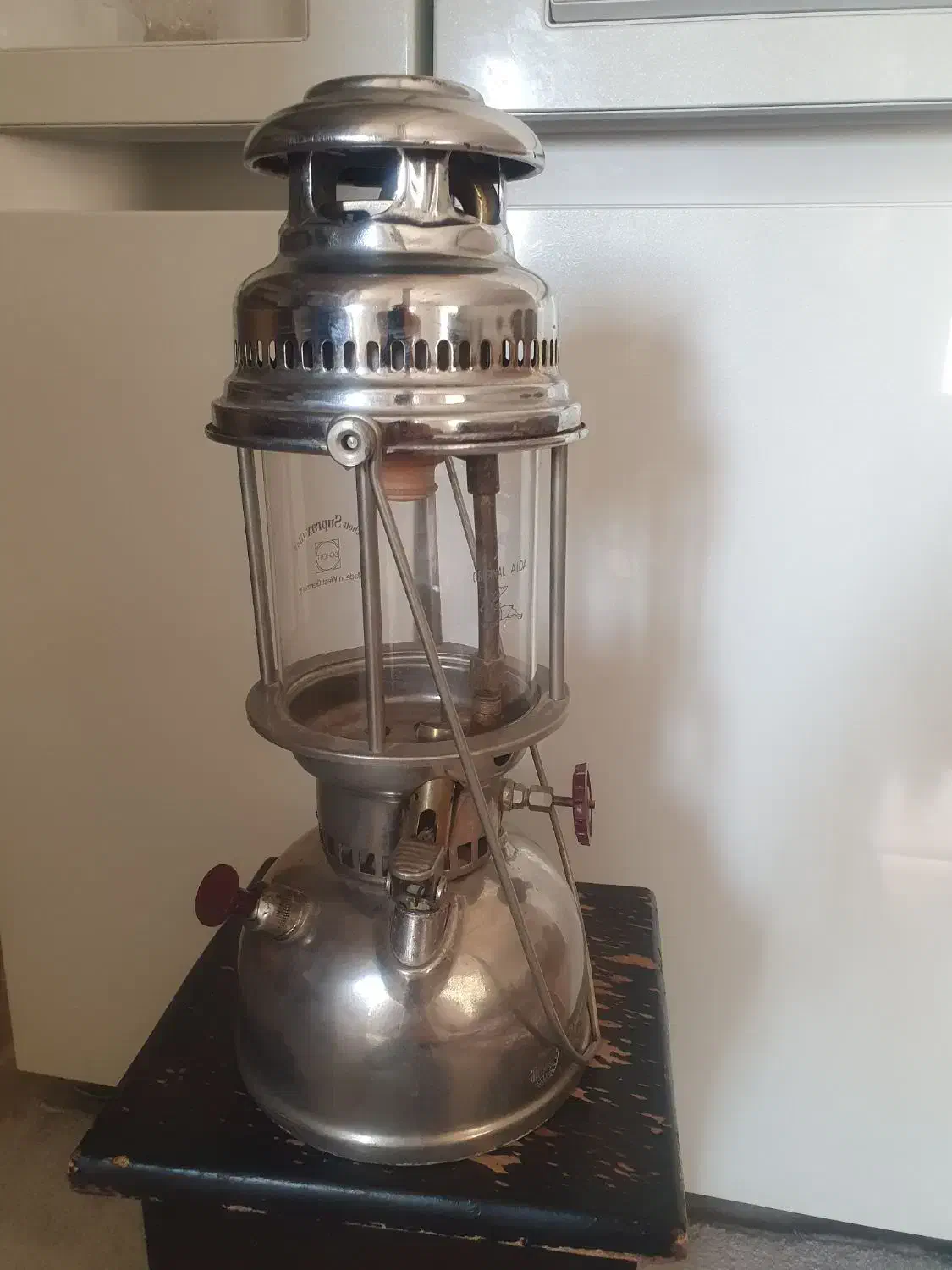 چراغ نفتی نو|کلکسیون اشیاء عتیقه|هشتگرد, هشتگرد قدیم|دیوار