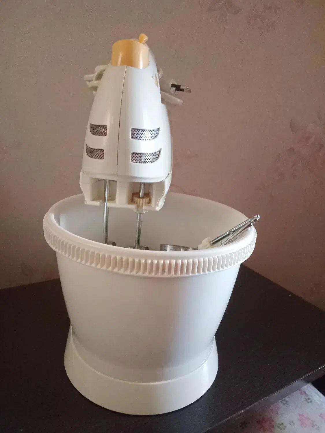 همزن وگوشتکوب برقی|خردکن، آسیاب، غذاساز|نهاوند, |دیوار