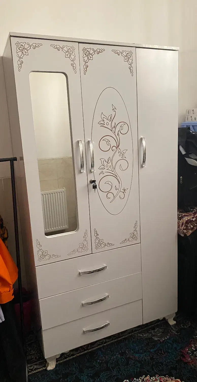 کمد لباس|جاکفشی، کمد، دراور|یزد, |دیوار