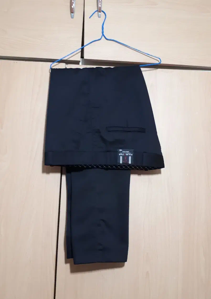 لباس مردانه|لباس|زنجان, |دیوار